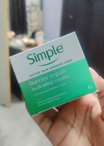 Simple Barrier Repair Hydrating Cream
