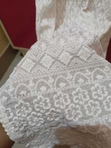 white chikankari kurti