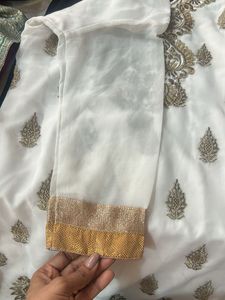 Elegant White &amp; Gold Embroidered Kurta