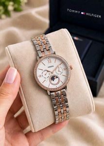 Fossil sun n moon working feature  Watch