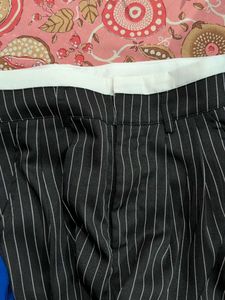 Chic Pinstripe Wide Leg Pants