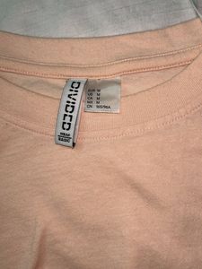 H&amp;M peach Tshirt