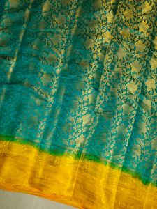 Soft Pattu Saree With Unstitched Blouse Piece
