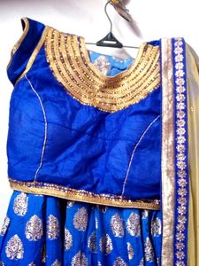 I want to selling  ghagra choli