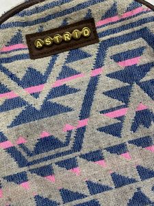Geometric Print Round Crossbody Bag+ free surprise