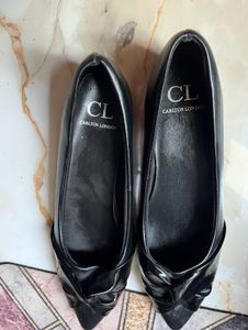 Carlton London Black Flats