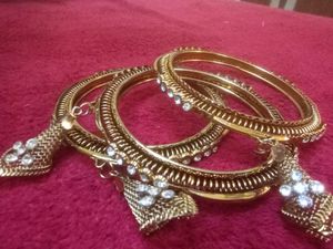 Bordered Bangles
