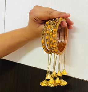 Bangles Set With Kalire