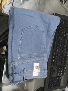 Light Blue Denim Jeans and 1 t shirt combo