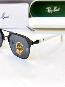 Ray-Ban Sunglass 👓