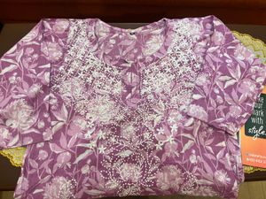 Beautiful Floral Embroidered Kurta