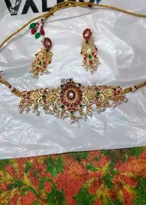 Exquisite Kundan Choker Necklace Set