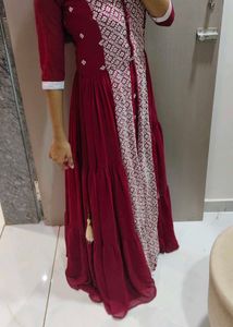 Elegant Maroon Embroidered Kurta