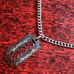 Blade Chain