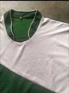 Green &amp; White Color Block Jersey
