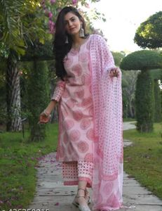 Elegant Pink Printed Kurta Set