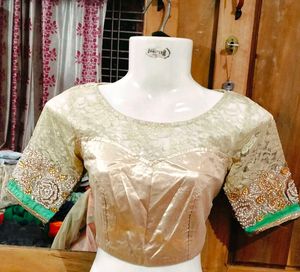 Beautiful 😍 Saree With Blouse