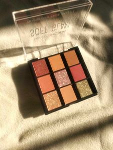 Eyeshadow &amp; Blush Palette