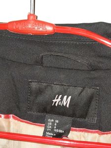❗️Price Drop❗️H&amp;M Black Blazer