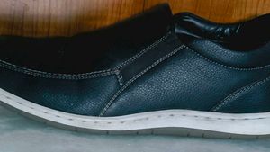 Men's Black Leather Slip-On Shoes