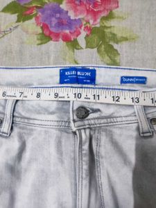 Light Wash Denim Jeans