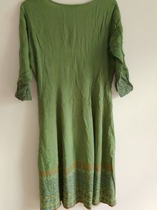 a trending kurta