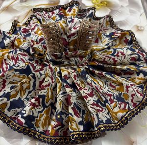 laddu Gopal cotton dress size 4,5,6 only 1 dres