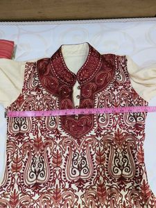 Elegant Kashmiri Embroidered Kurta