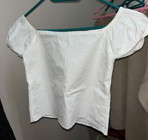 White solid square neck top(newme)