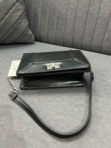 Black Chain Strap Crossbody Bag