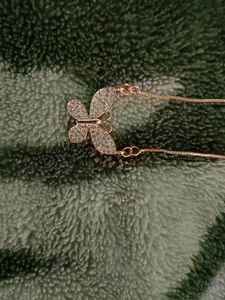 2 Chain With Pendant