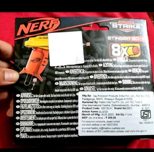 NERF SMALL GUN WITH 8 DARTS