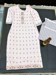 Elegant Printed Kurta Set(Icecream pink color)