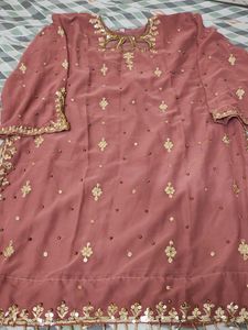 Embellished Kurta with Intricate Gold Work