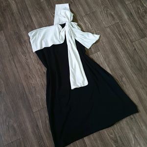 XS/S Black and White Body Con Dress