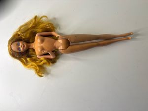 Reserved. Defective Vintage Barbie