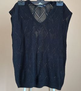 Chic Black V-Neck Knit Top