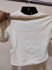 Chic Twisted Crop Top