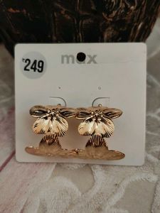 Max Flower Drop Earrings