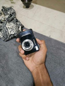 Samsung Digital Camera S1060