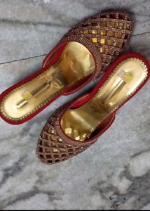 Sandal