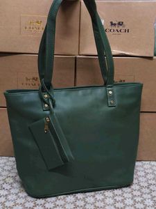 Stylish Green Tote Bag with Pouch