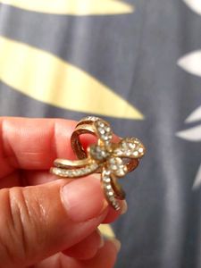 Sparkly Bow Ring