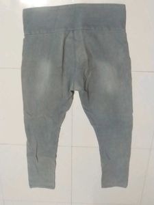Stylish Women's Grey Denim Jeans
