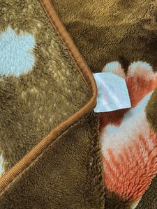 Cozy Floral Print Blanket