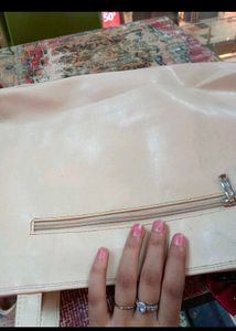 Chic Cream Tote Bag with Red Bow Accent