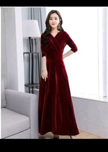 Elegant Velvet V-Neck Maxi Dress