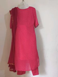 Women Pink Kurta Set