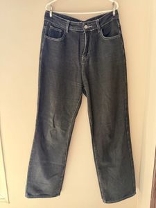 Urbanic Black Straight-Leg Jeans
