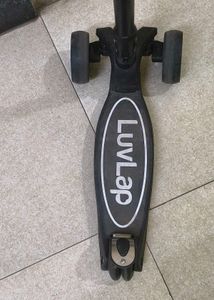 Luvlap Kids Scooter
